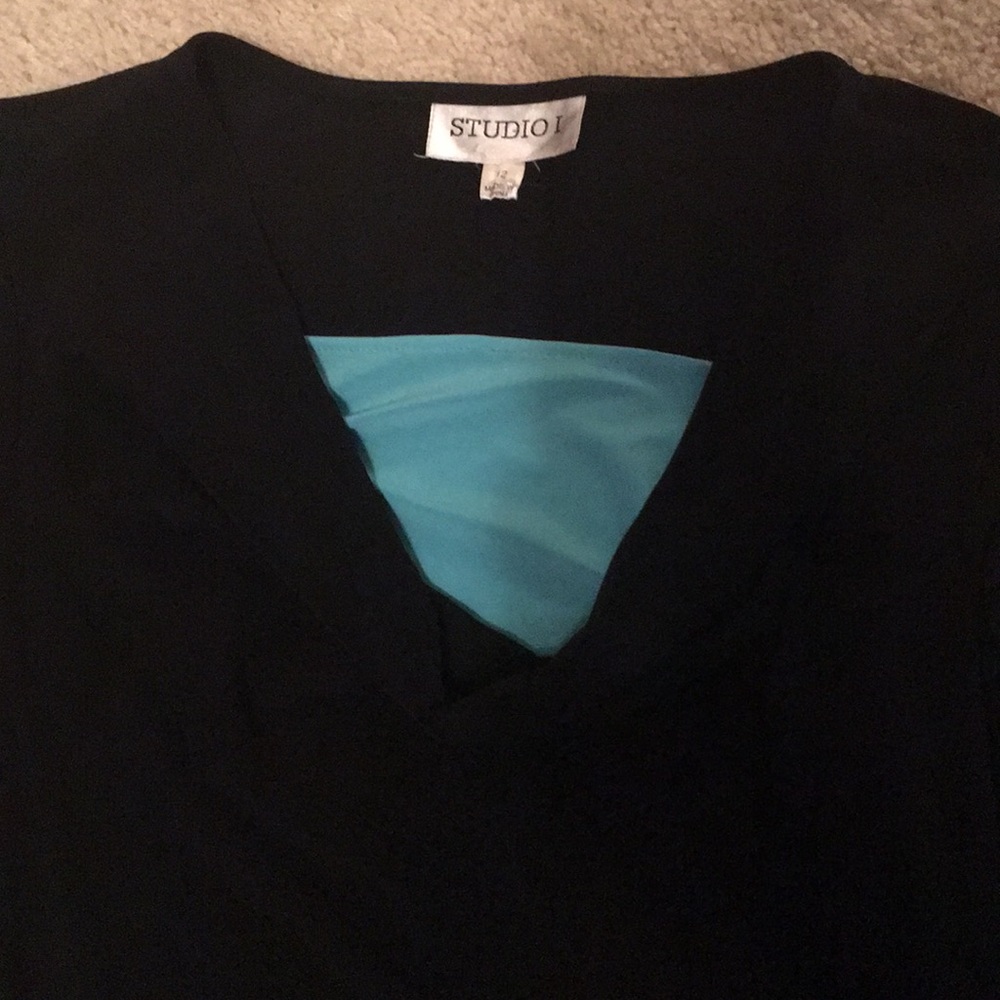 Blouse 👚 - Picture 3 of 4